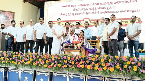ನೊಚ್ಚ ಪ್ರಕಾಶ್ ಶೆಟ್ಟಿ ಹಾಗೂ ಪತ್ನಿ ಪ್ರವೀಣ ದಂಪತಿಯನ್ನು ಸನ್ಮಾನಿಸಲಾಯಿತು. ಡಾ.ಕೆ.ಎನ್. ವಿಜಯಪ್ರಕಾಶ, ಡಾ.ಬಿ.ಎ.ಕುಮಾರ ಹೆಗ್ಡೆ, ಶರತ್ಕೃಷ್ಣ ಪಡುವೆಟ್ನಾಯ ಮೊದಲಾದವರು ಉಪಸ್ಥಿತರಿದ್ದರು.