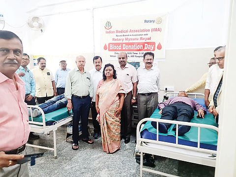 As part of Blood Donation Day, Rotary Mysore Royal Club members donated blood at the blood bank center of K.R. Hospital on Thursday. Dr. Kusuma, Dr. R.D. Manjunath, Dr. G.M. Vamadev, Dr. Rajapura Parashuram and others were present.