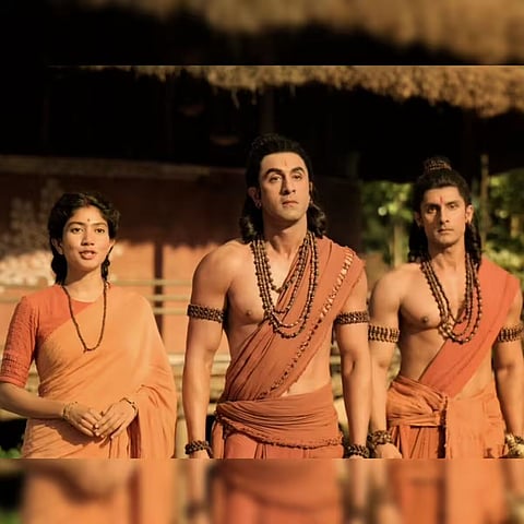ರಾಷ್ಟ್ರಪತಿ ಭವನದಲ್ಲಿ 'ರಾಮಾಯಣ: ಭಾಗ 1' ವಿಶೇಷ
ಪ್ರದರ್ಶನ?; ರಾಜಕೀಯ ನಾಯಕರಿಗಾಗಿ ಆಯೋಜನೆ..Rashtrapati Bhavan