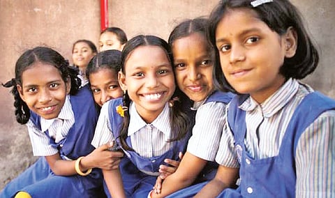 karnataka-free-education-girls
