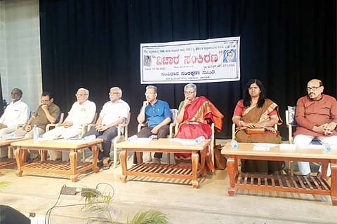 ೦೨ ಎಚ್ಡಿಕೆ ೦೨