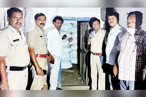 Devadurga Illigal Ration Seized