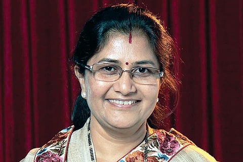 Shashikala Jole-Web