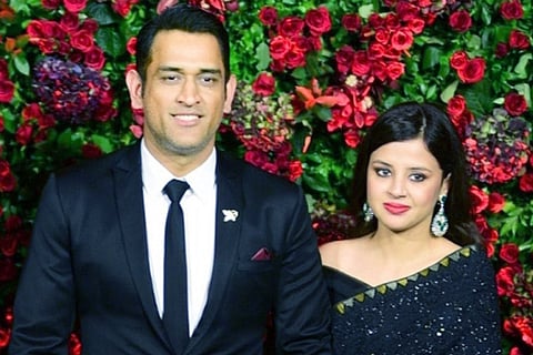 dhoni1_web