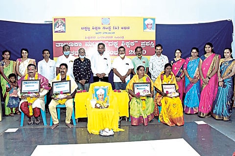 6Athani1-Web