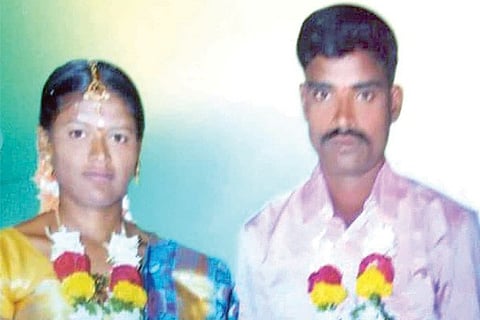 Harapanahalli Husband wife Sucide
