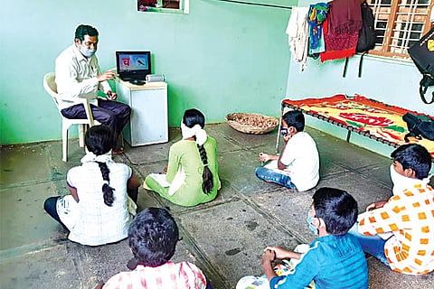 T 8