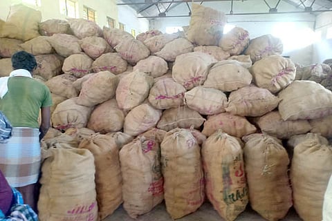 Tiptur Nafad Copra Purchasing Issue. (2)