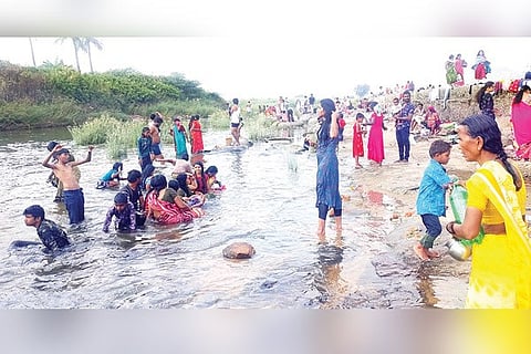 01122020 Siraguppa Tungabhadra Pushkara