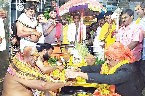 Goravayya Ramanna Kankana Kattiddu