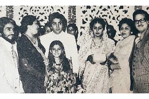 Raveens Tandon in Rishi Kapoor Wedding - Final