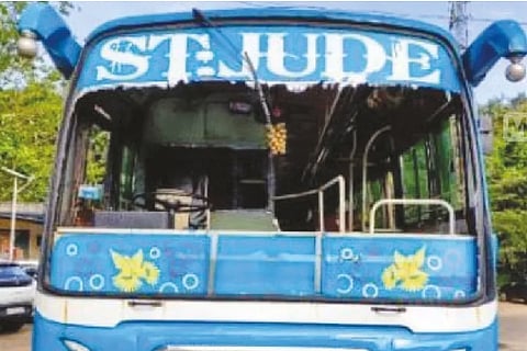 Bus