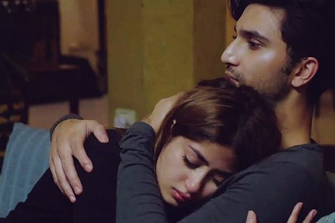 hug pakistana