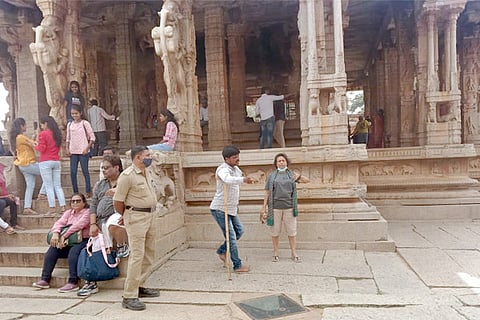 07112021 Hospet Hampi visit to Judge Mardhal Bhattara