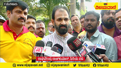 1192282