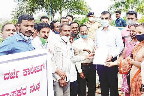 14_RMG_Lecturers Protest