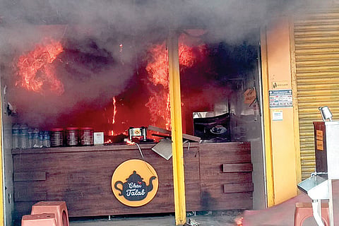 100322 Kushtagi Chai Talab Fire Accident