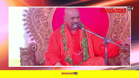 1267112