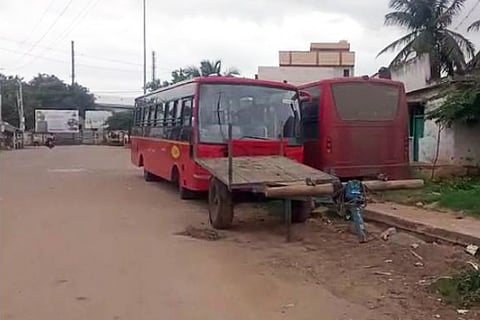 Bus