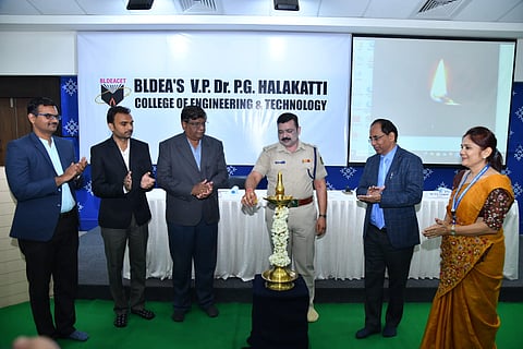 H.D.Anandkumar, SP Inaugurated Open Day Project Exhibition Programme