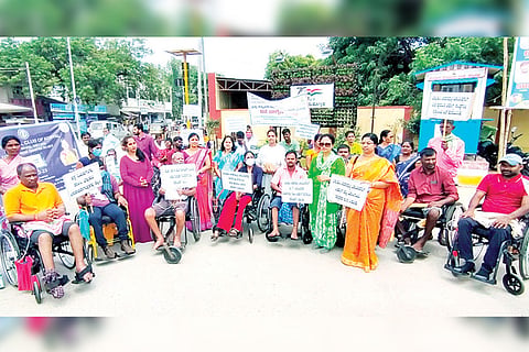 220922 Awareness march as part of Spinal Cord Accident Day celebrations in Koppal on Thursday