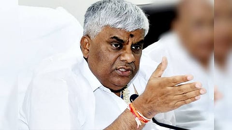 ನಮಗೆ ಸದ್ಯಕ್ಕೆ ದೇವರು ಬಿಟ್ಟರೆ ಇನ್ಯಾರು? : ಎಚ್.ಡಿ. ರೇವಣ್ಣ