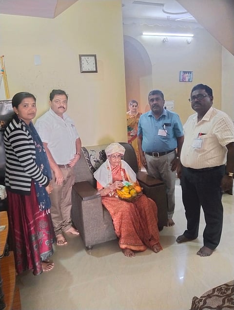 ಎಆರ್ ವಾಸವಾಂಬ ಅವರಿಗೆ ಉಚಿತ ಬಸ್ ಸಂಚರಿಸುವ ಅವಕಾಶ!