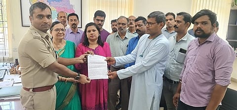 mng-10mar-hindu