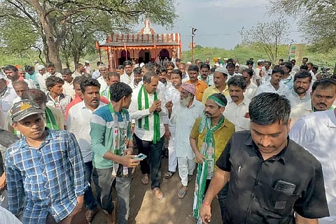 Consider development and vote - Dr Devanad Chavan