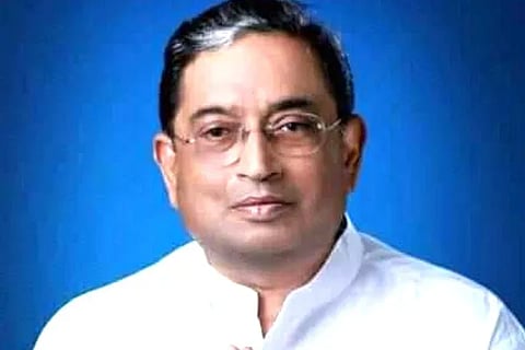D B Inamdar