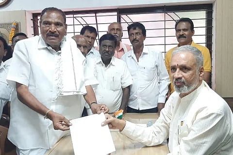 KM Shivalinge Gowda