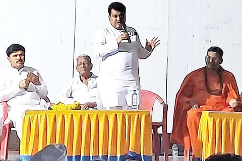 Let's support a visionary leader