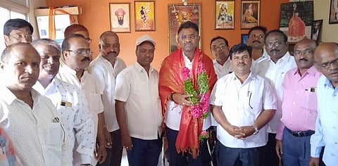 Kalyan Karnataka Teachers Sangh Sanman To Dr Shailendra Beldale