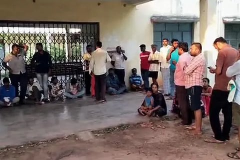 government school queue