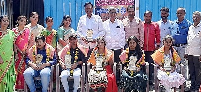 Arunodaya School Pratibha purskar Photo-1