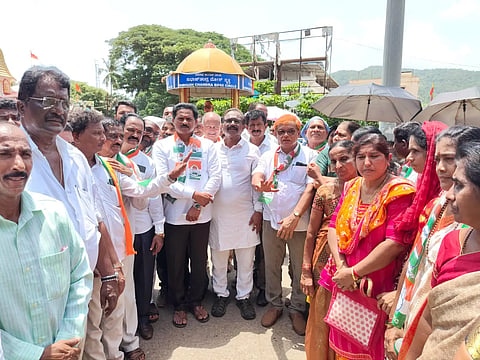 Congress strike at karwar