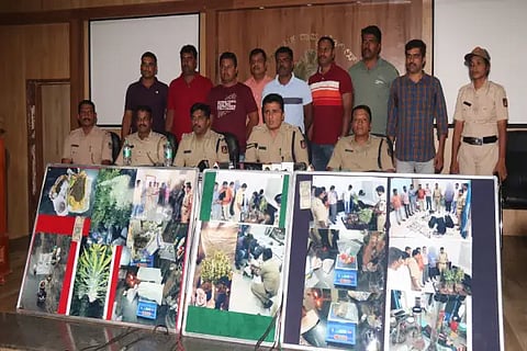 SMG POLICE TRACE HITECH GAANJA CASE