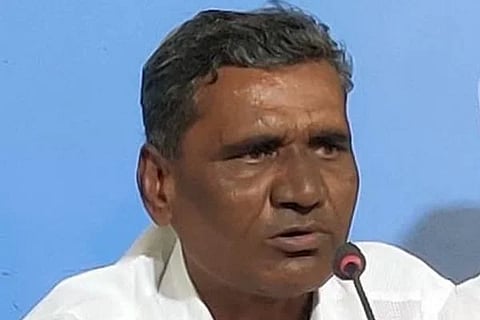ಸ್ಥಳೀಯರಿಗೆ ಉಸ್ತುವಾರಿ ನೀಡದಿದ್ದರೆ ಜಿಲ್ಲೆ ಬಂದ್
