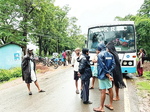 SIRSI BUS TADE