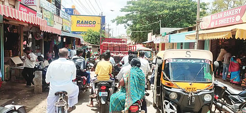 Traffic JAM In Bankapur