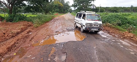 JLR ph 2 Aug 12 Apayadalli Rajya heddari
