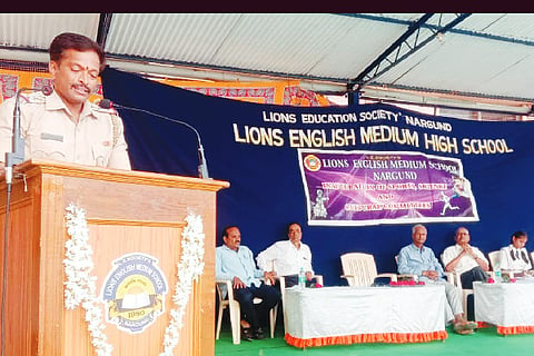 LIONS