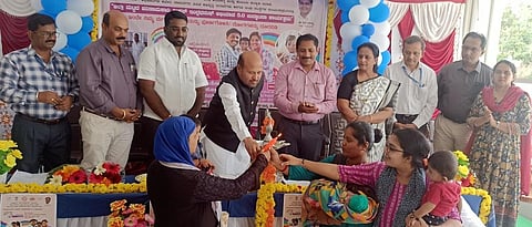 Rmgm-Ph-01-Indradanush Abhiyana Dist Hospital Rmgm -MLA Iqbal Husain Chalane-07-08-2023