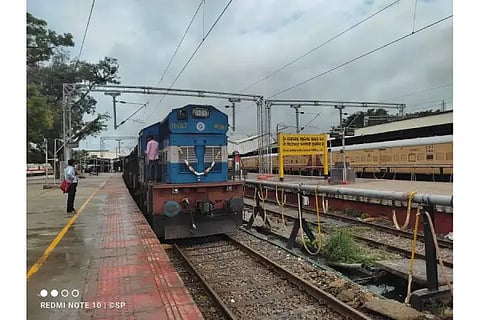 TRAIN NEW
