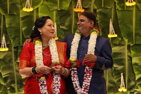 The famous actor married his mother for the second time the photos are viral