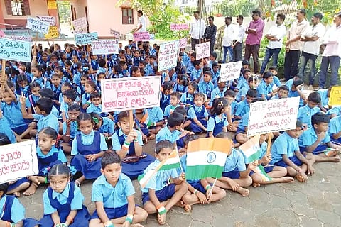 protest school
