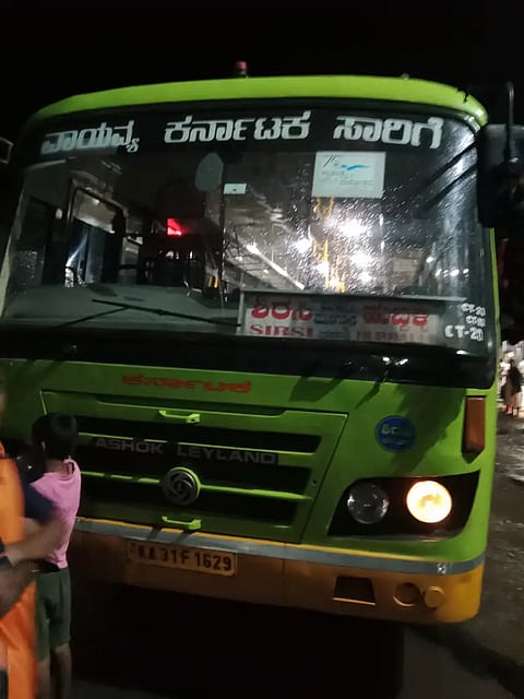 30 mnd 3 bus fire