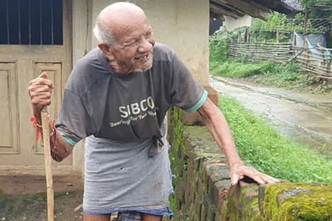 93 year old man from Naxal hit Kanker district to vote for first time in upcoming Assembly polls