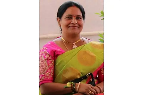 DR J SUJATHA hyr