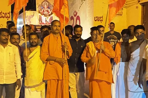 Driving the Hindu Maha Ganapati Prachar Rath